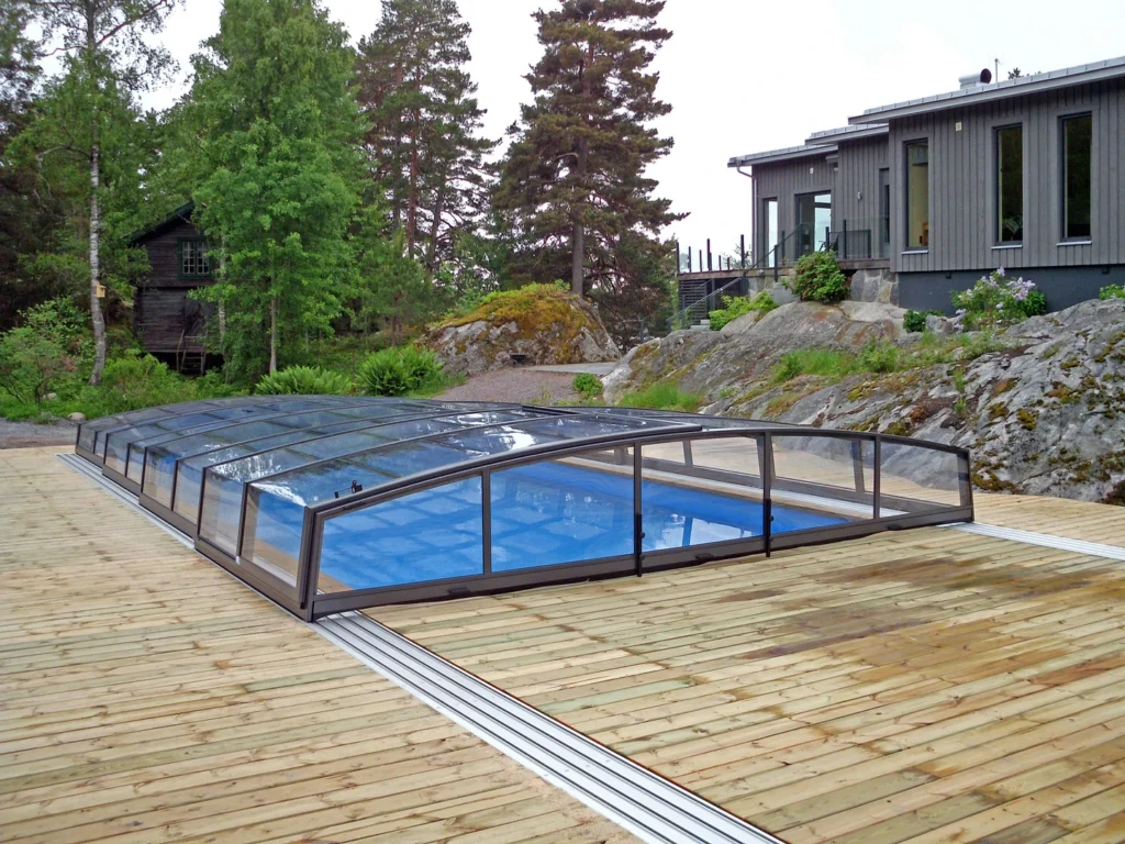 pool enclosure corona 5 a6aa4fd2 1920x1080 0